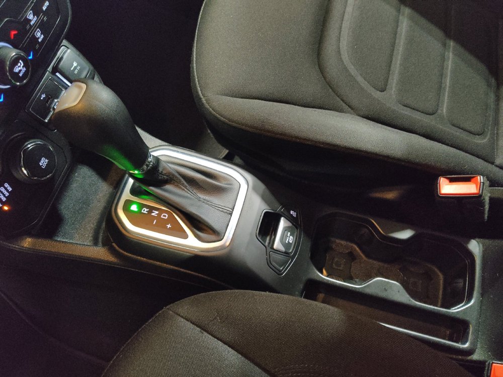 Used 2021 Jeep Renegade Latitude image 26