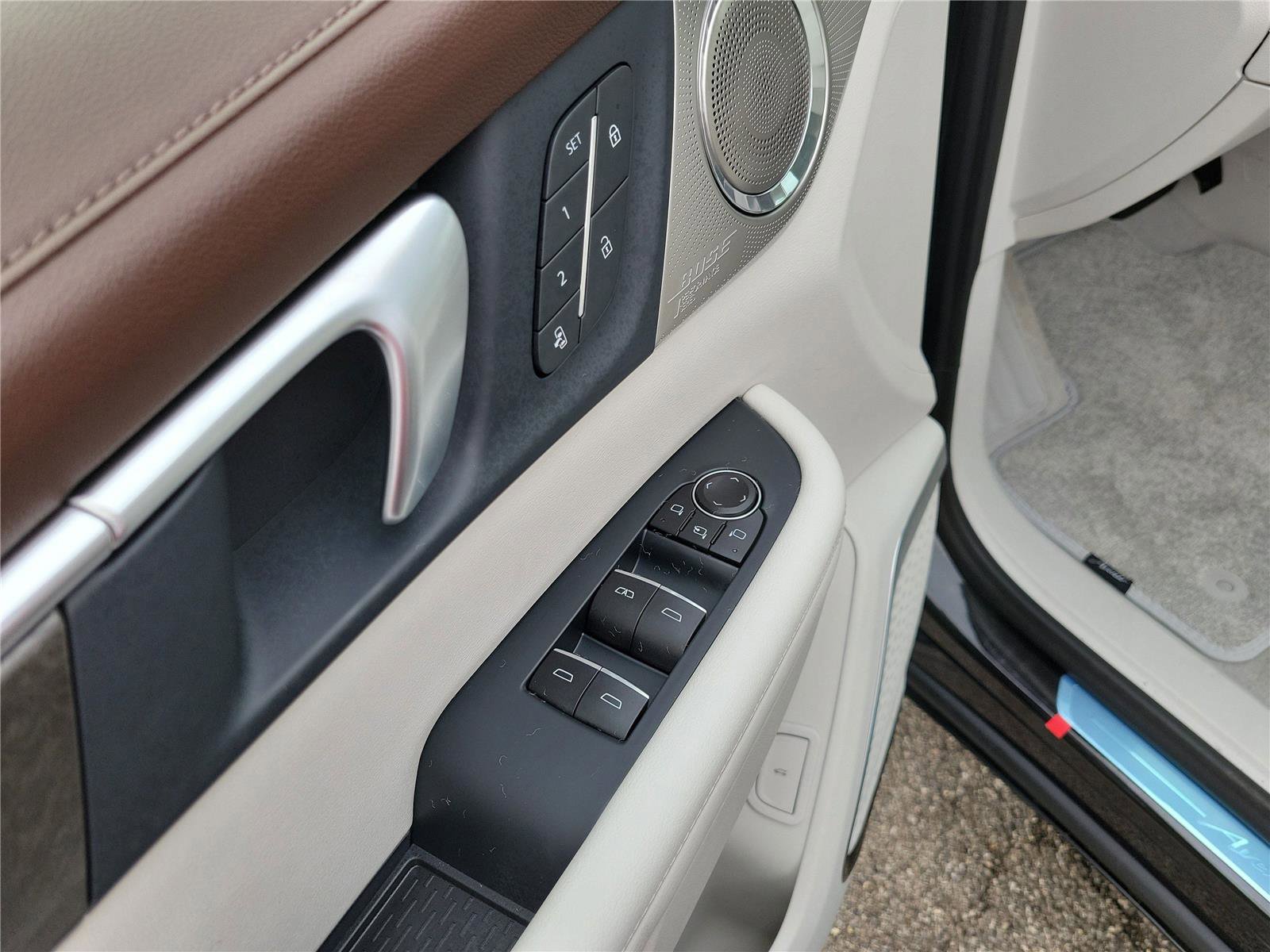 New 2026 Buick Enclave Avenir w/ Super Cruise Package image 22