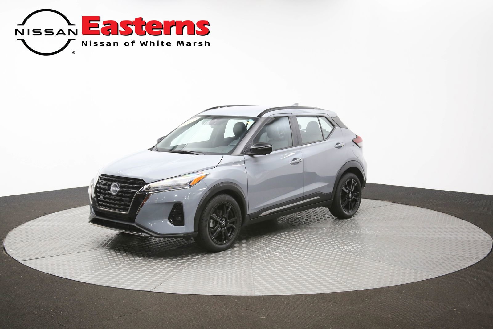 Used 2023 Nissan Kicks SR w/ SR Premium Package FWD image 55