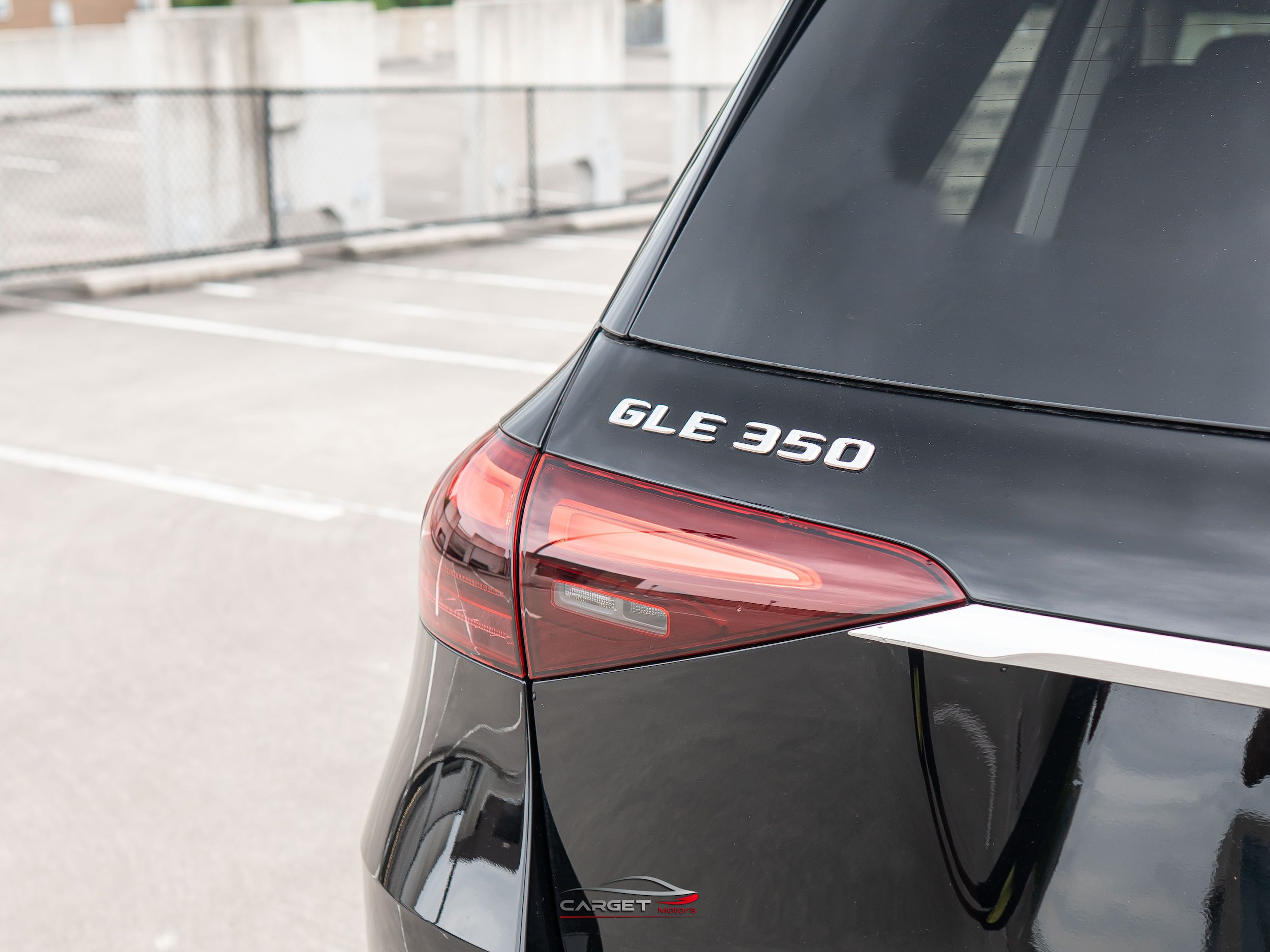 Used 2026 Mercedes-Benz GLE 350 4MATIC w/ AMG Line Exterior image 47