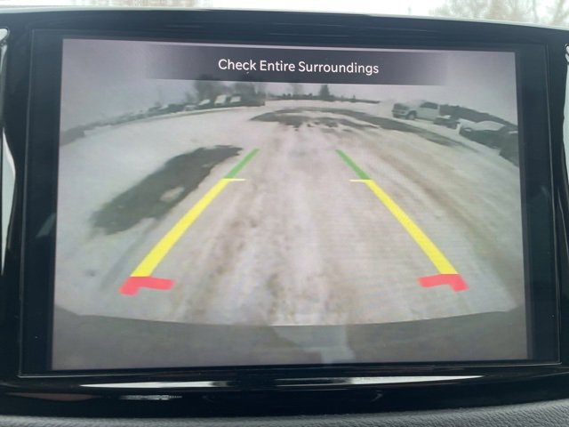 Used 2022 Chrysler Pacifica Touring-L image 26