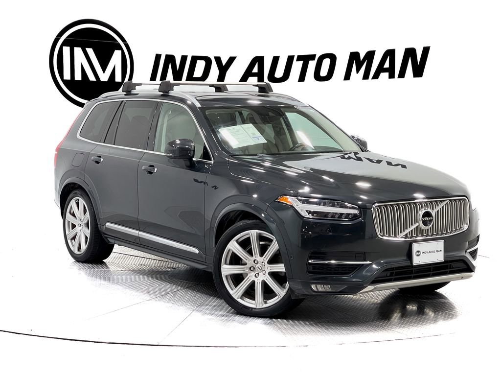 Used 2017 Volvo XC90 T6 Inscription w/ Vision Package image 2