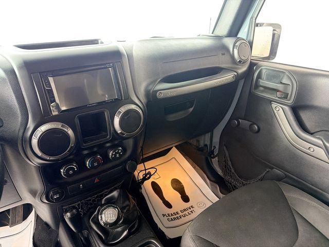 Used 2015 Jeep Wrangler Sport image 22