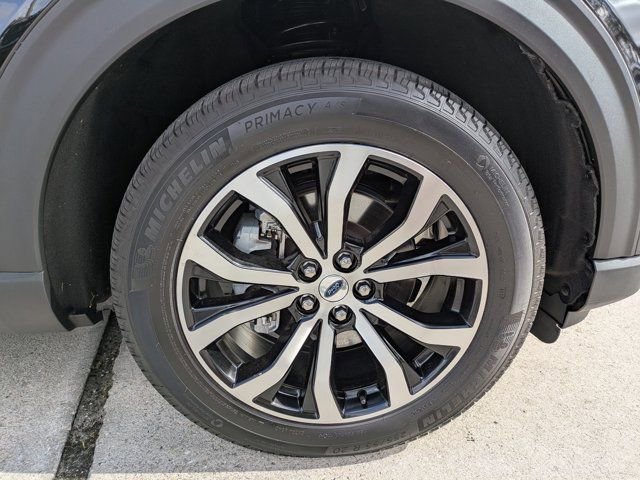 Certified 2025 Ford Explorer ST-Line image 11