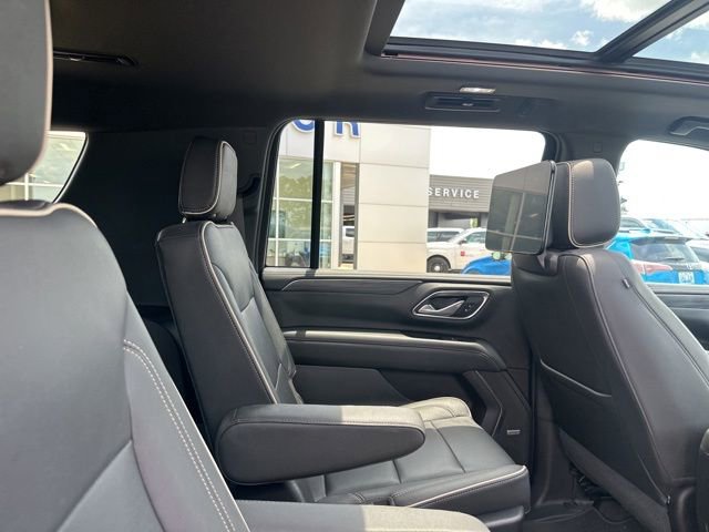 Used 2021 GMC Yukon XL SLT w/ SLT Premium Package AWD/4WD image 18