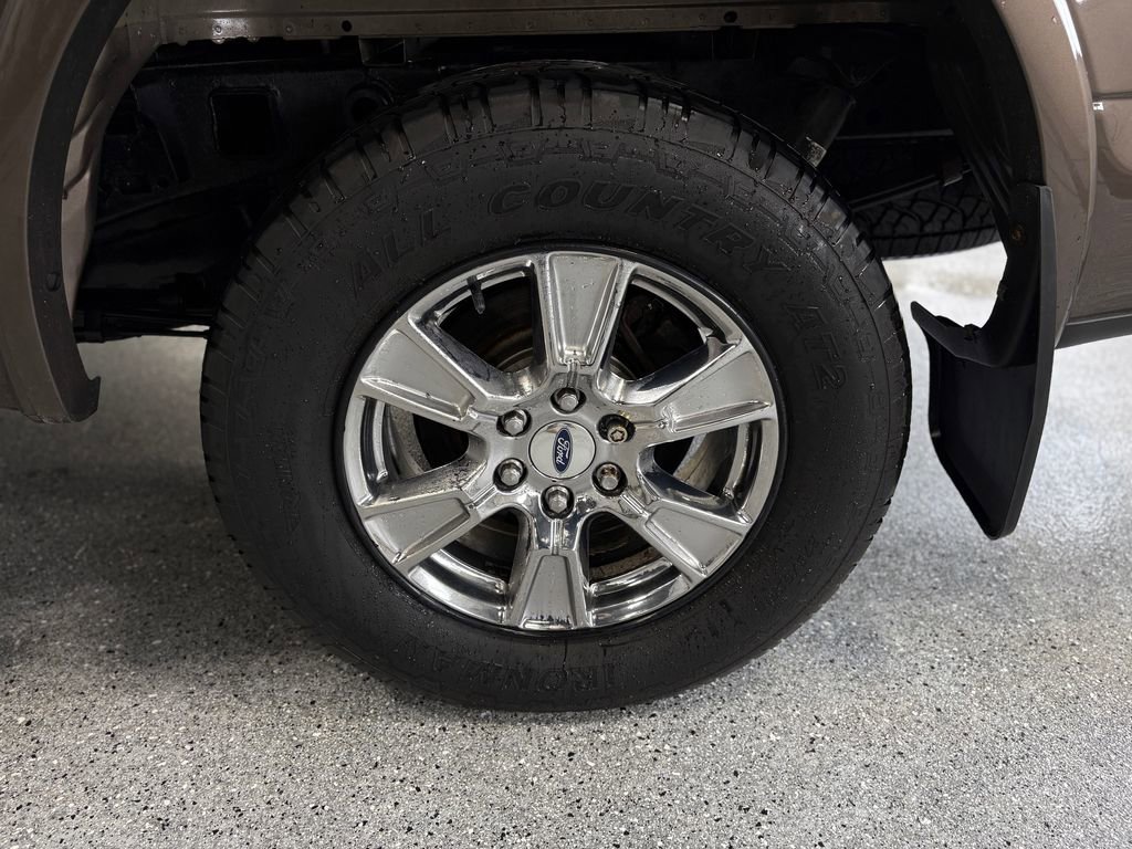 Used 2017 Ford F150 Lariat w/ Equipment Group 502A Luxury AWD/4WD image 30