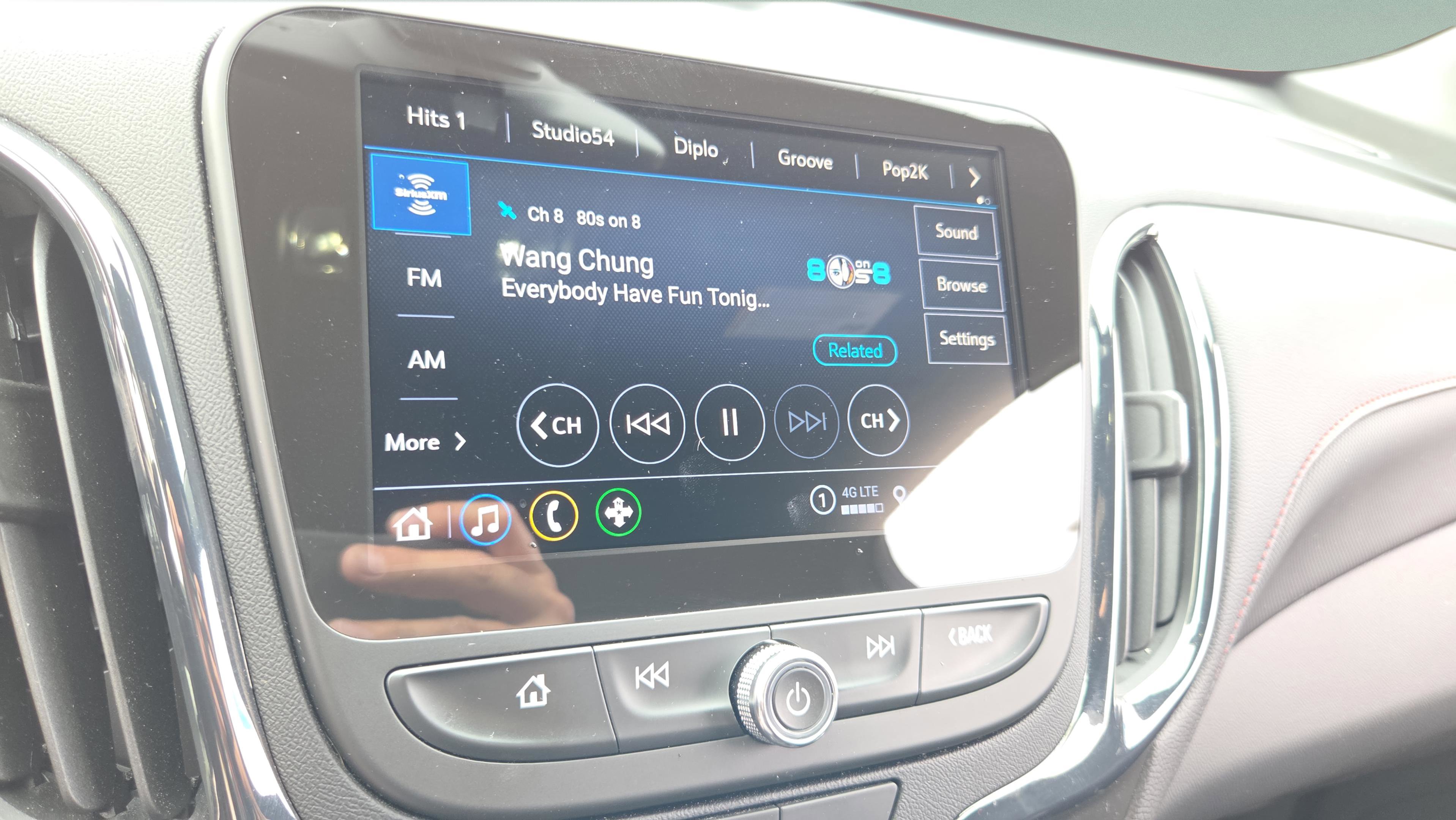 Used 2023 Chevrolet Equinox RS w/ RS Leather Package image 19