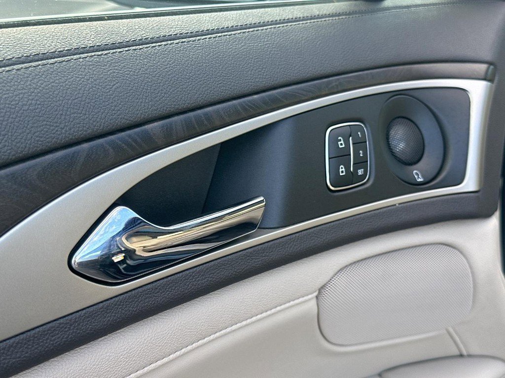 Used 2020 Lincoln MKZ Reserve w/ Elements Package image 21