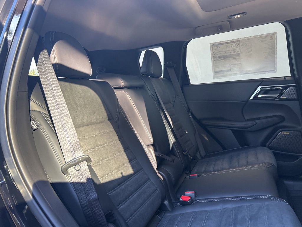 New 2026 Mitsubishi Outlander SE image 26