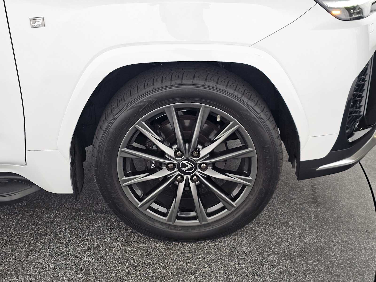 Used 2023 Lexus LX 600 F Sport AWD/4WD image 9