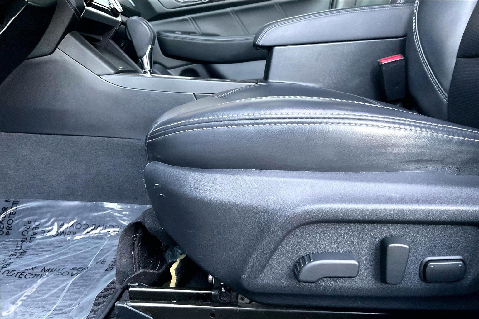 Used 2019 Subaru Outback 2.5i Limited w/ Popular Package #2 image 16