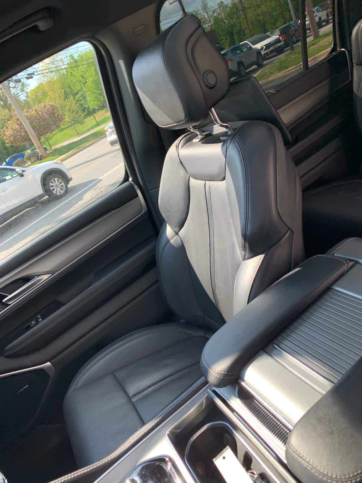 Used 2023 Jeep Wagoneer Series II w/ Convenience Group I image 21