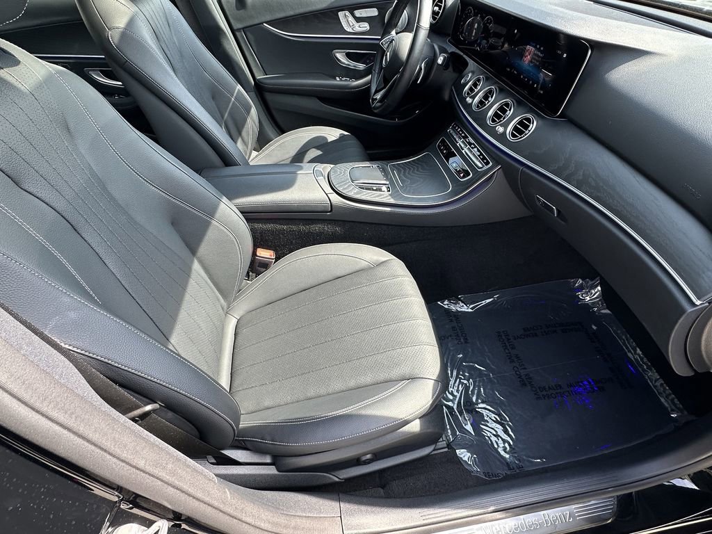 Certified 2022 Mercedes-Benz E 350 4MATIC Sedan image 15