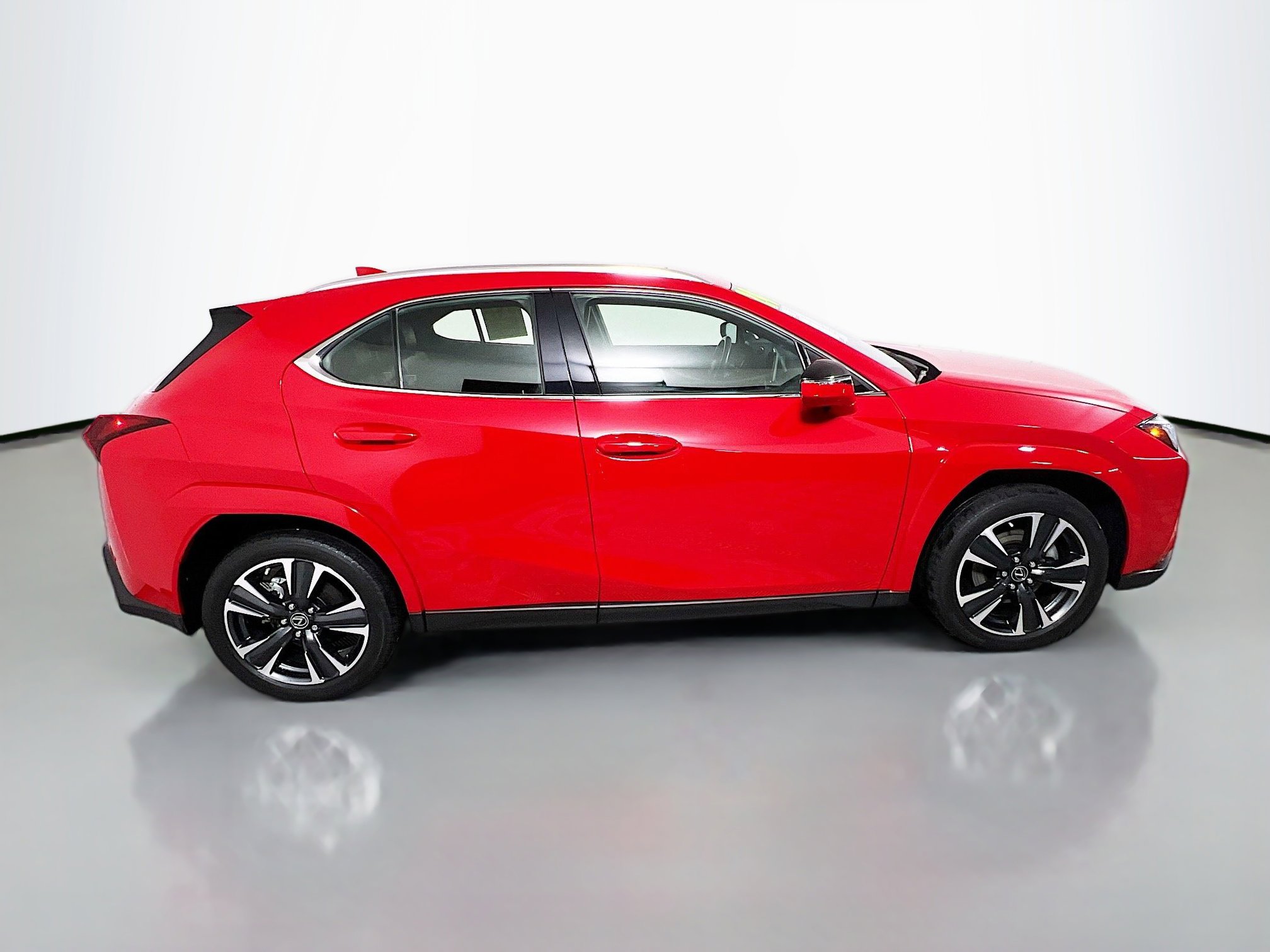 Used 2024 Lexus UX 250h 250h Premium image 3