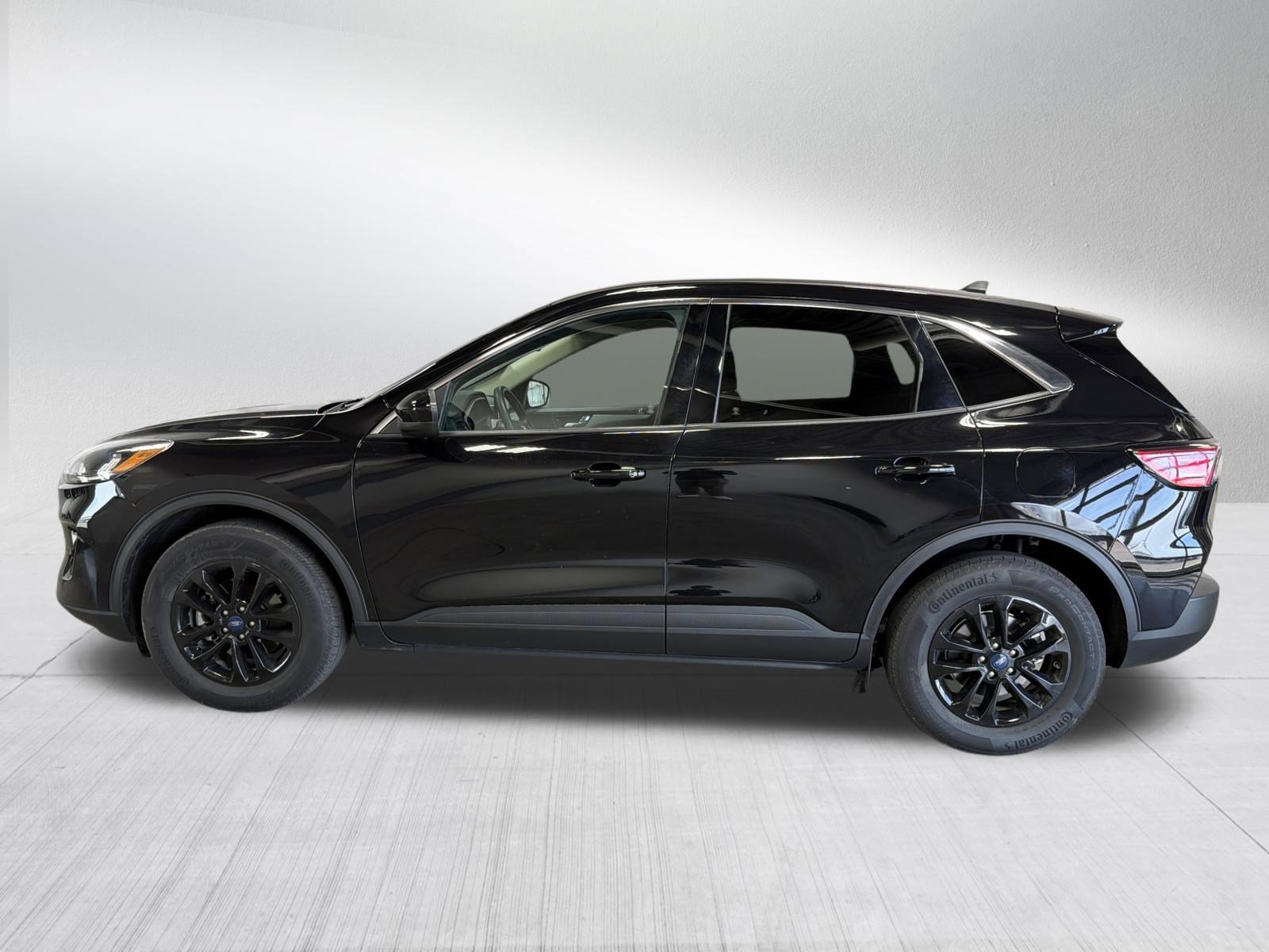 Used 2020 Ford Escape SE image 4