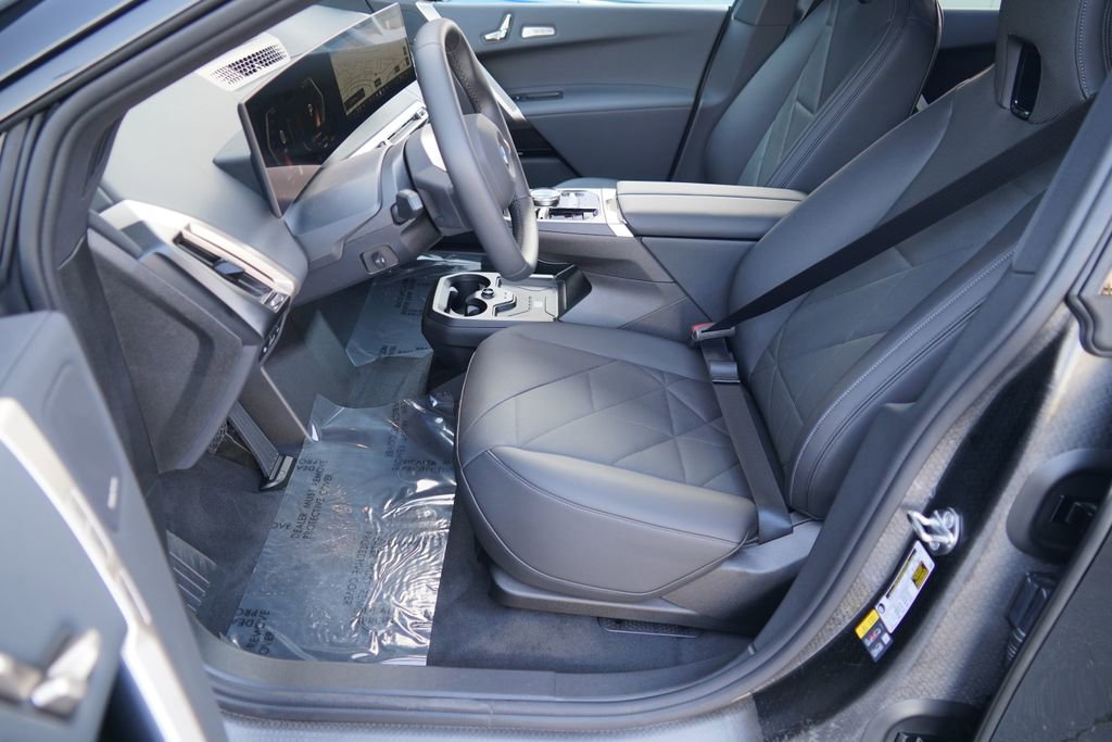 New 2026 BMW iX xDrive45 image 9