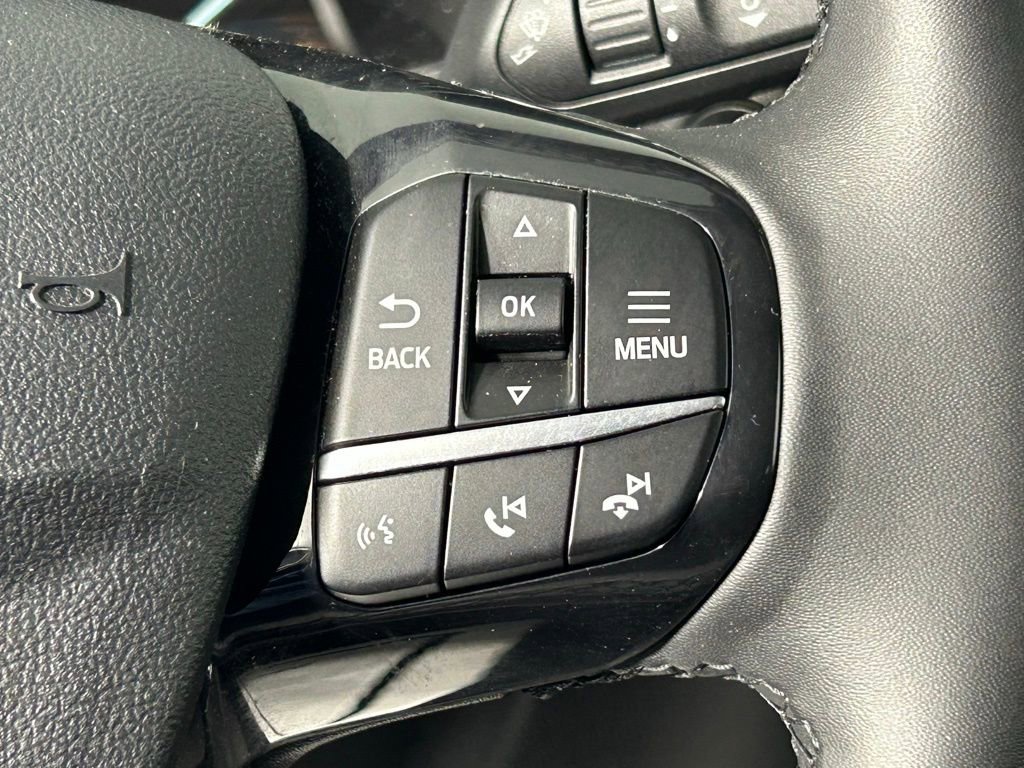 Used 2021 Ford Escape SE w/ SE Sport Appearance Package image 27