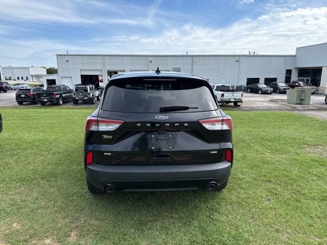 Used 2022 Ford Escape SE w/ SE Sport Appearance Package FWD image 5