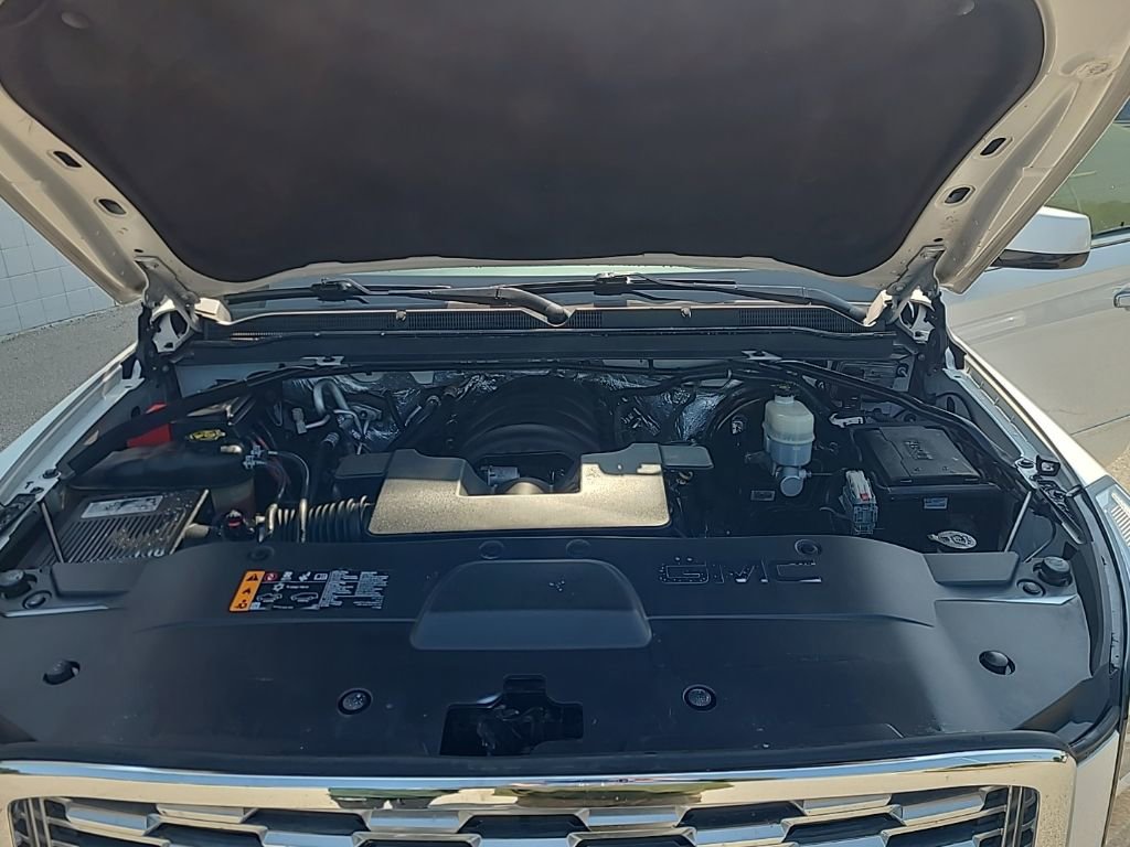 Used 2018 GMC Yukon XL Denali w/ Open Road Package image 24