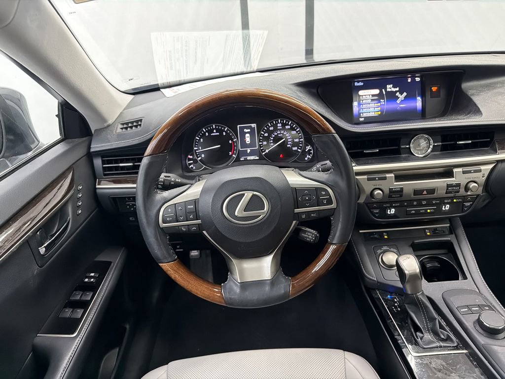 Used 2018 Lexus ES 350 w/ Premier Package image 24