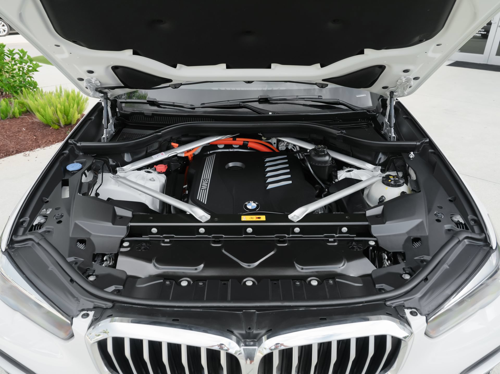 Used 2023 BMW X5 xDrive45e w/ Climate Comfort Package AWD/4WD image 47