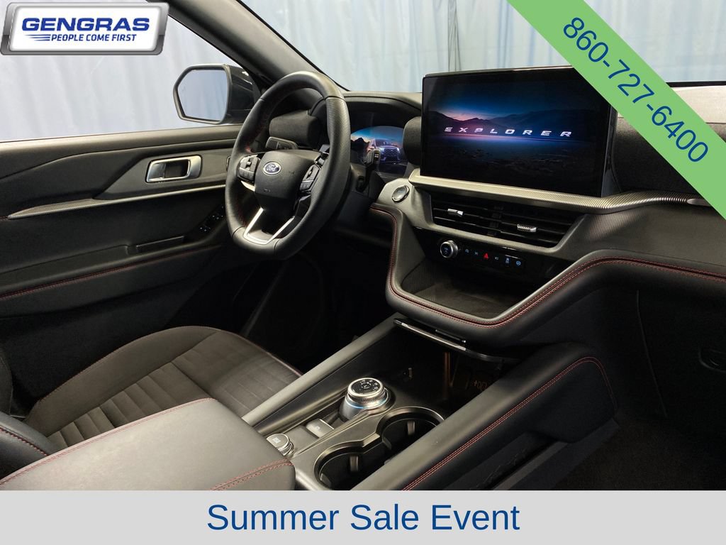 Used 2025 Ford Explorer ST-Line w/ ST-Line Street Pack AWD/4WD image 47