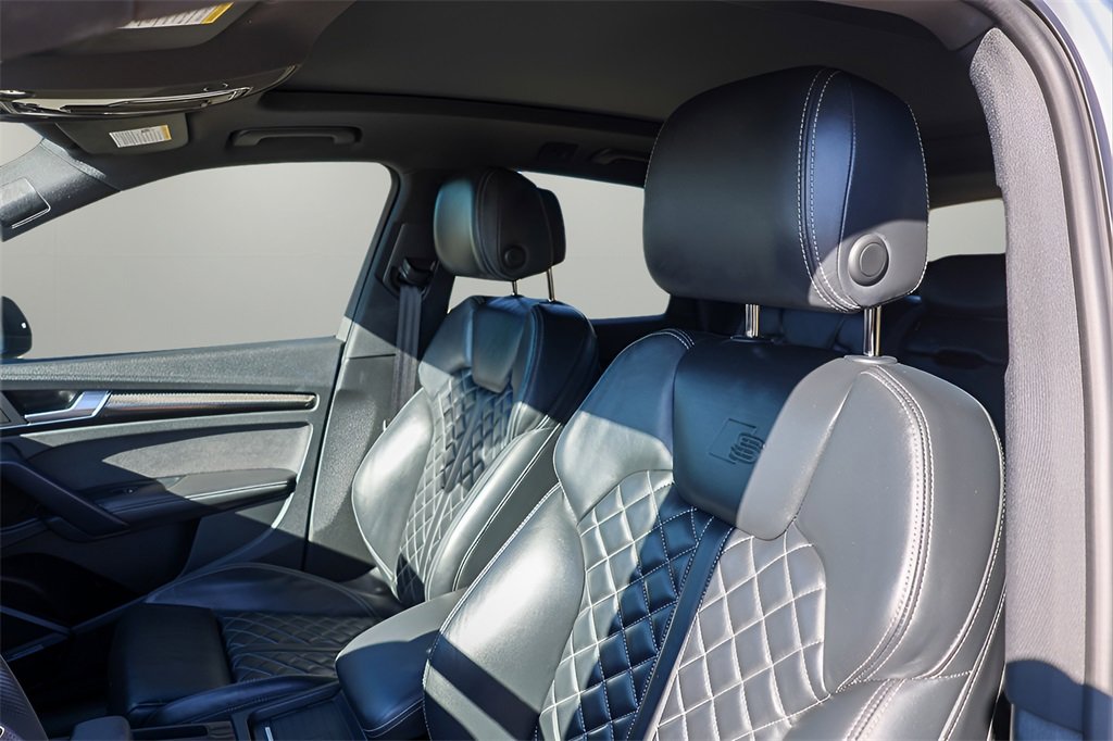 Used 2023 Audi SQ5 Prestige w/ Prestige Package image 10