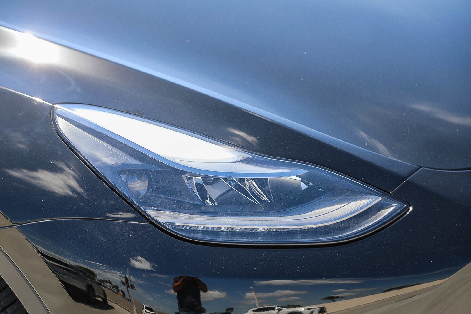 Used 2024 Tesla Model Y Long Range AWD/4WD image 8