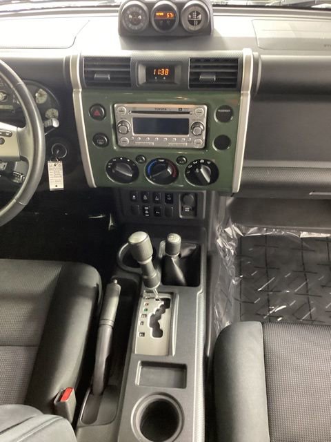 Used 2013 Toyota FJ Cruiser 4WD image 17