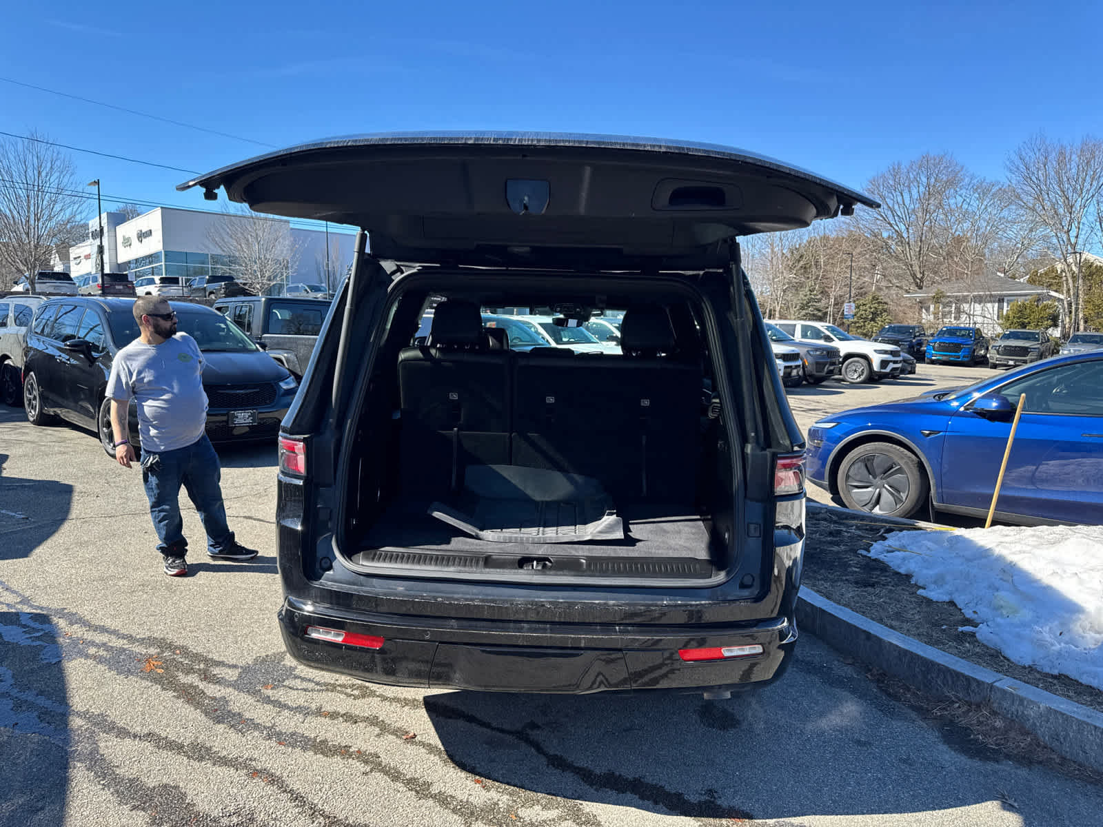 Used 2024 Jeep Wagoneer Series II image 35