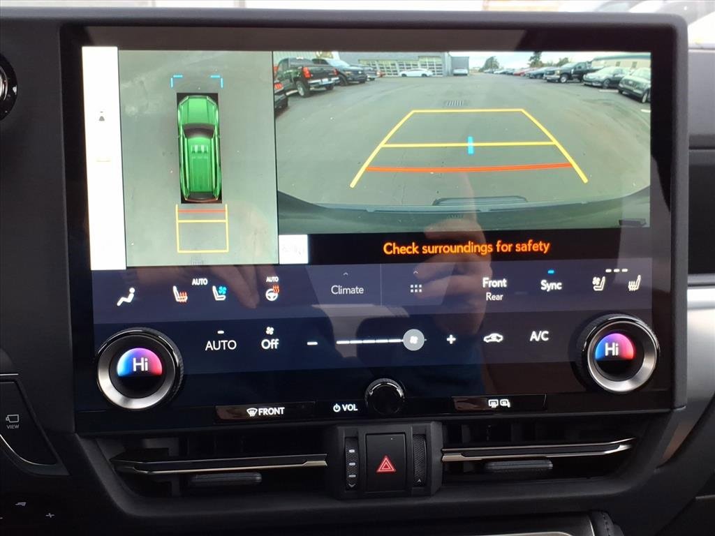 Used 2025 Lexus GX 550 image 19