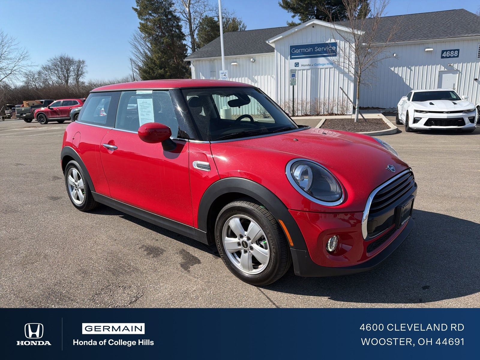 Used 2021 MINI Cooper 2-Door Hardtop image 3