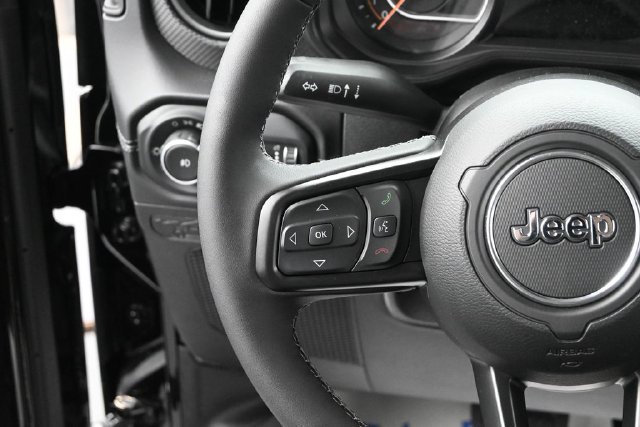 New 2026 Jeep Wrangler Unlimited Rubicon w/ Safety Group AWD/4WD image 30