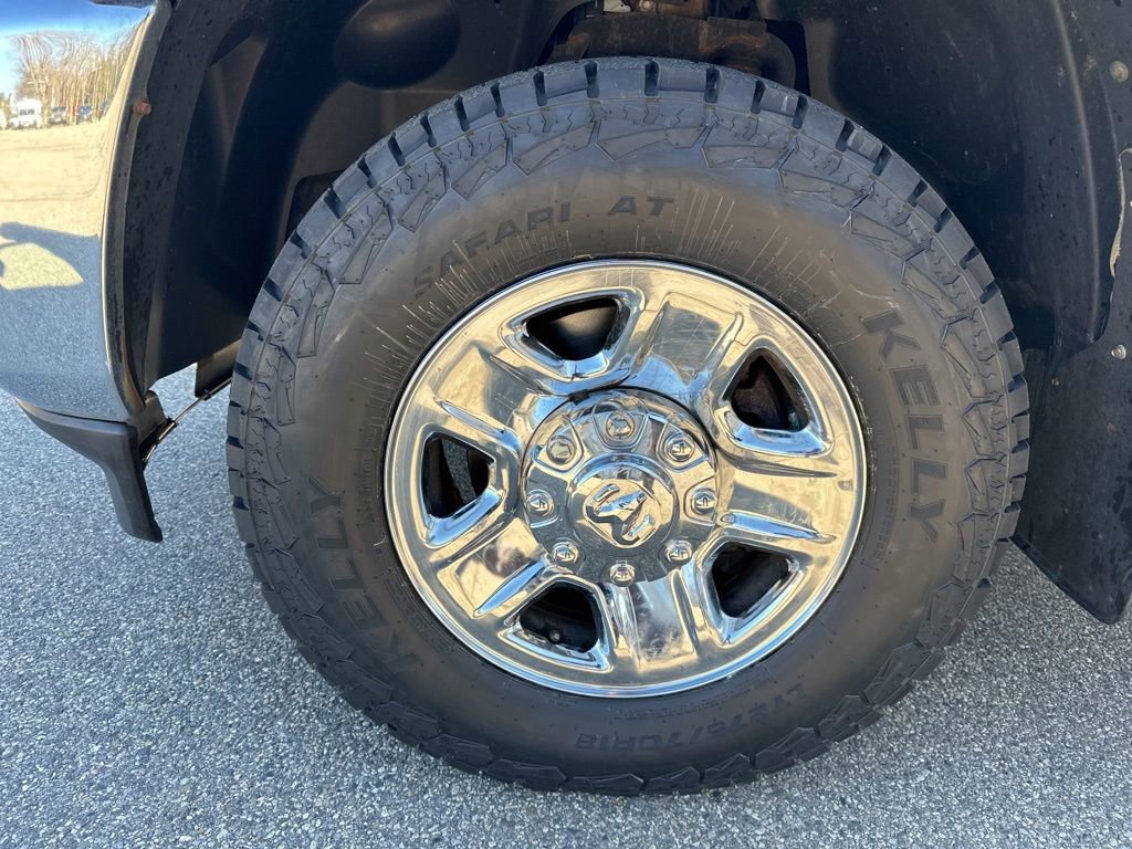 Used 2019 RAM 2500 Tradesman w/ Chrome Appearance Group image 32