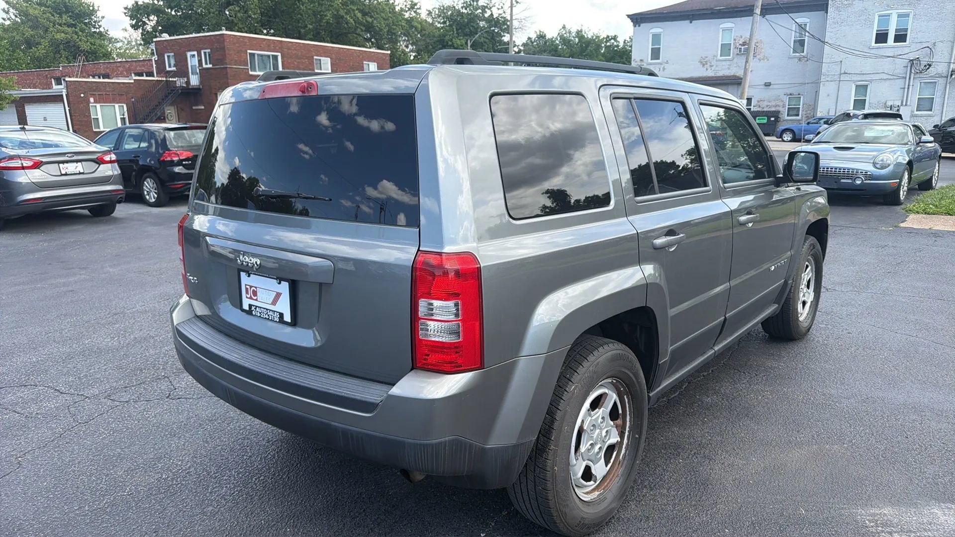 Used 2014 Jeep Patriot Sport AWD/4WD image 5