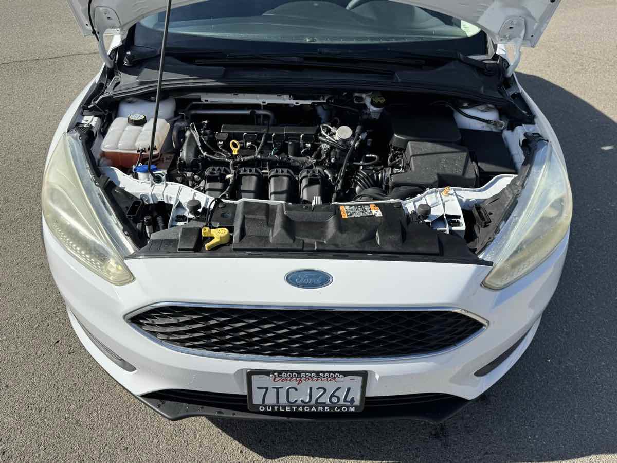 Used 2016 Ford Focus SE FWD image 38