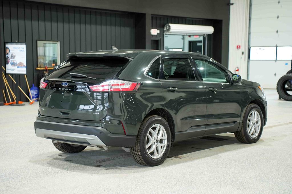 Used 2023 Ford Edge SEL w/ Convenience Package image 5