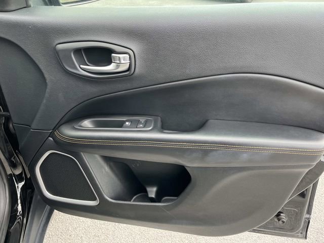 Used 2019 Jeep Compass Limited w/ Safety & Security Group AWD/4WD image 26