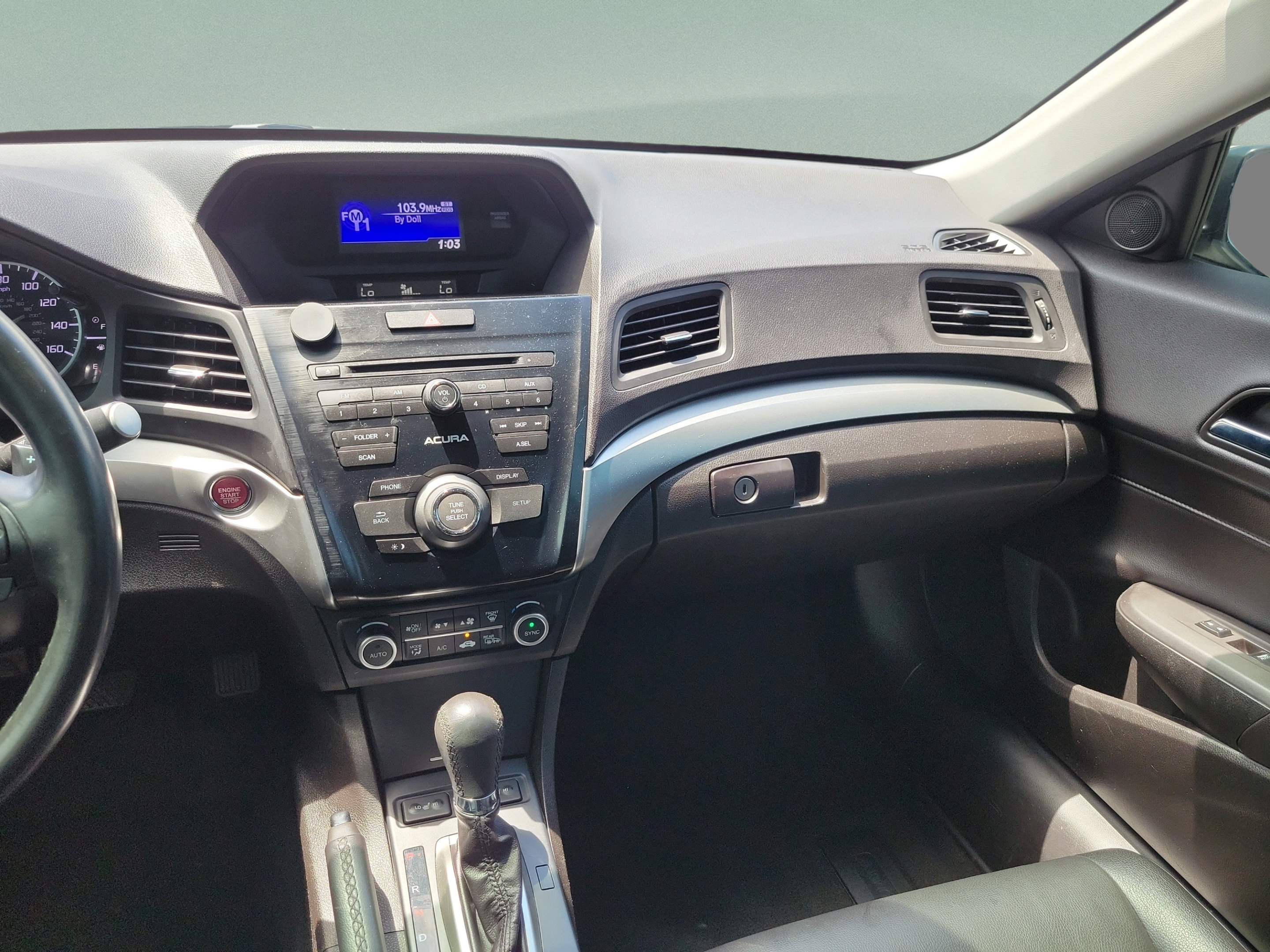 Used 2017 Acura ILX FWD image 17