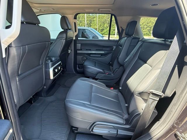 Certified 2024 Ford Expedition XLT RWD image 15