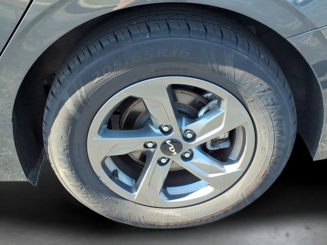 Used 2023 Kia K5 LXS FWD image 29