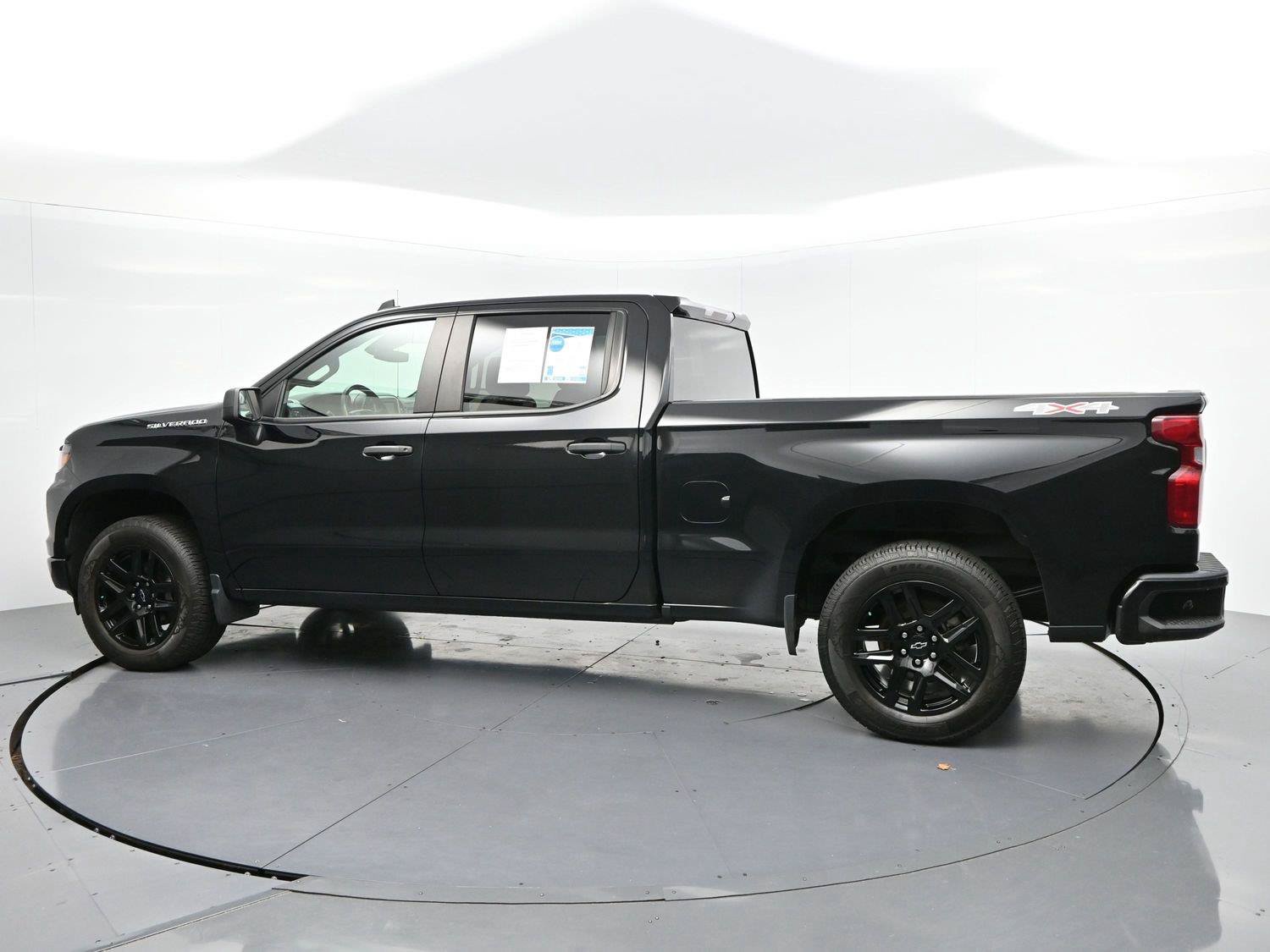 Used 2024 Chevrolet Silverado 1500 Custom AWD/4WD image 5