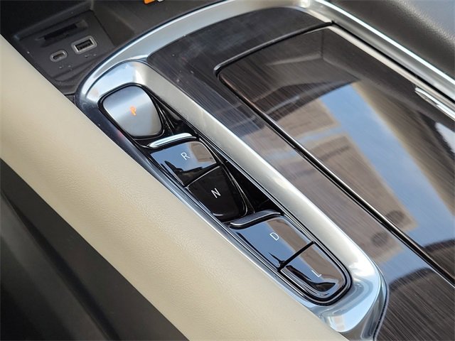 Used 2022 Buick Enclave Essence w/ Experience Buick Package image 27