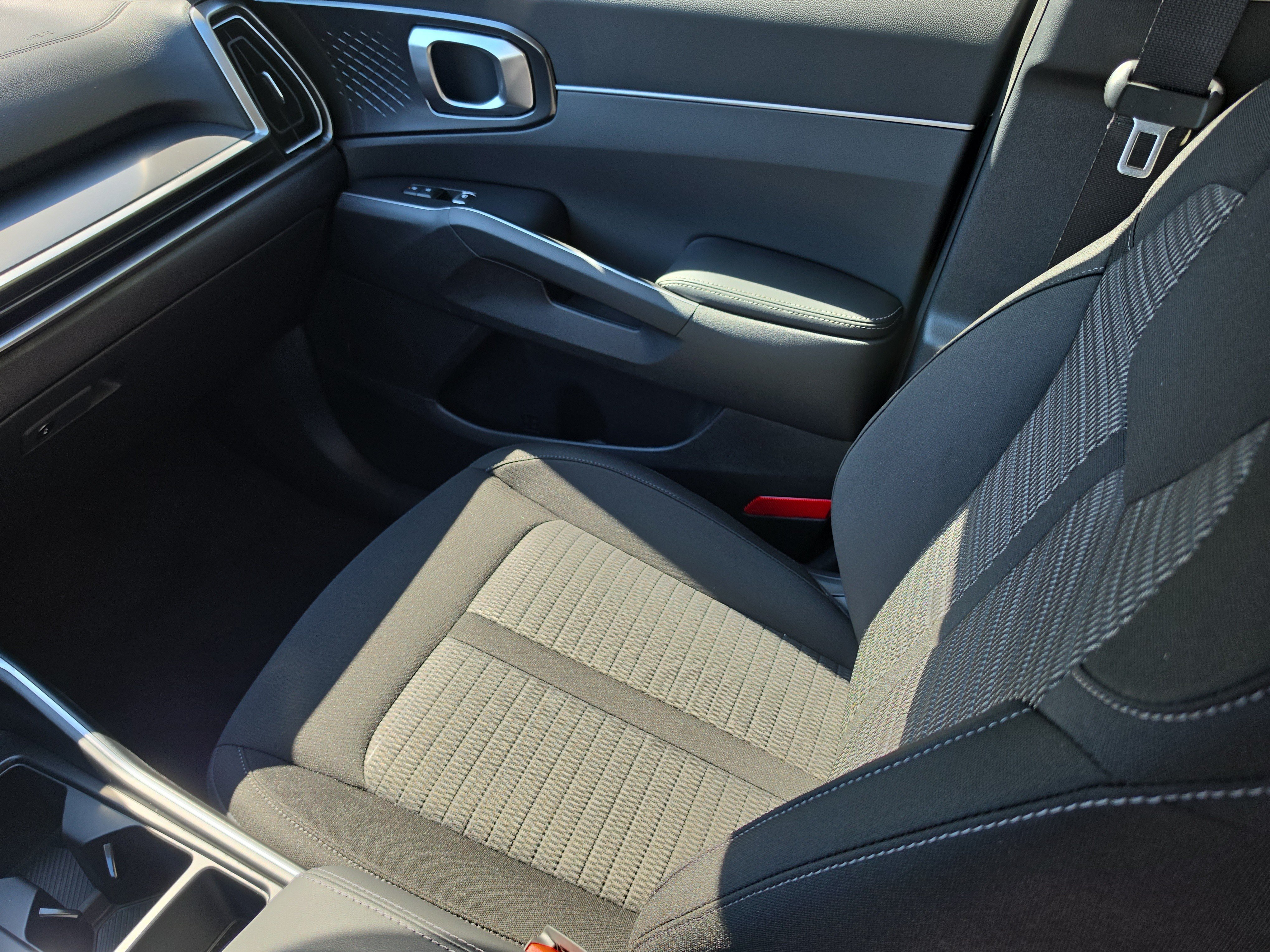 New 2026 Kia Sorento LX FWD image 15