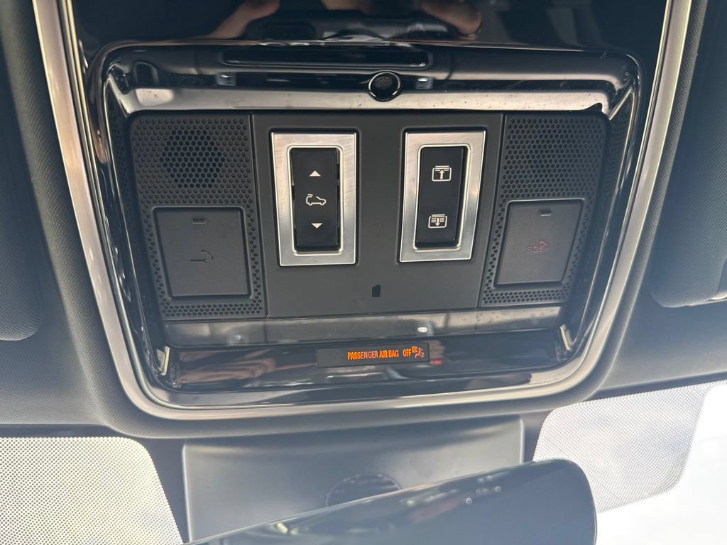Used 2019 Land Rover Range Rover Sport Supercharged AWD/4WD image 16