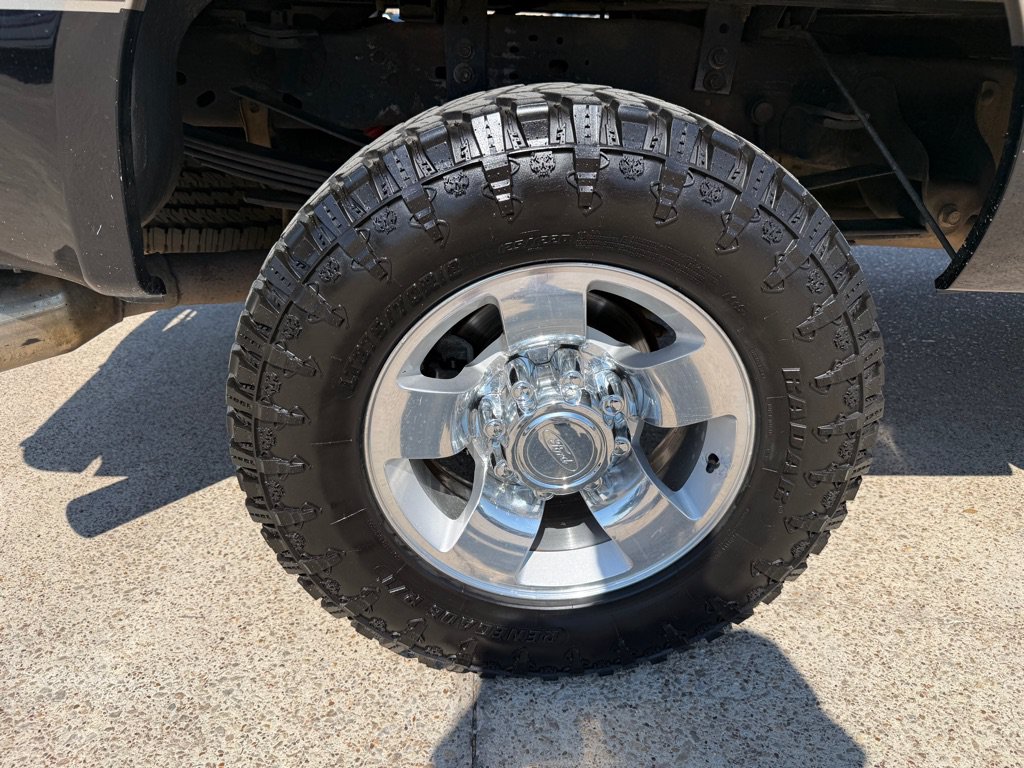 Used 2004 Ford F350 4x4 Crew Cab Super Duty image 13