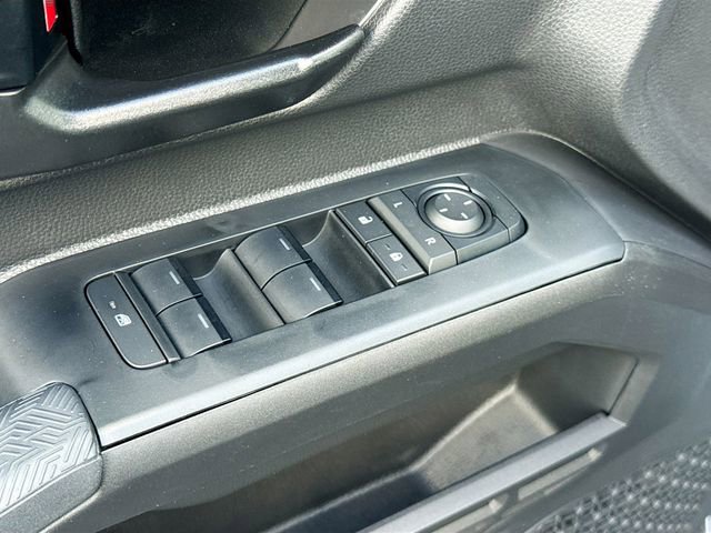 Used 2025 Toyota Tacoma SR5 AWD/4WD image 22