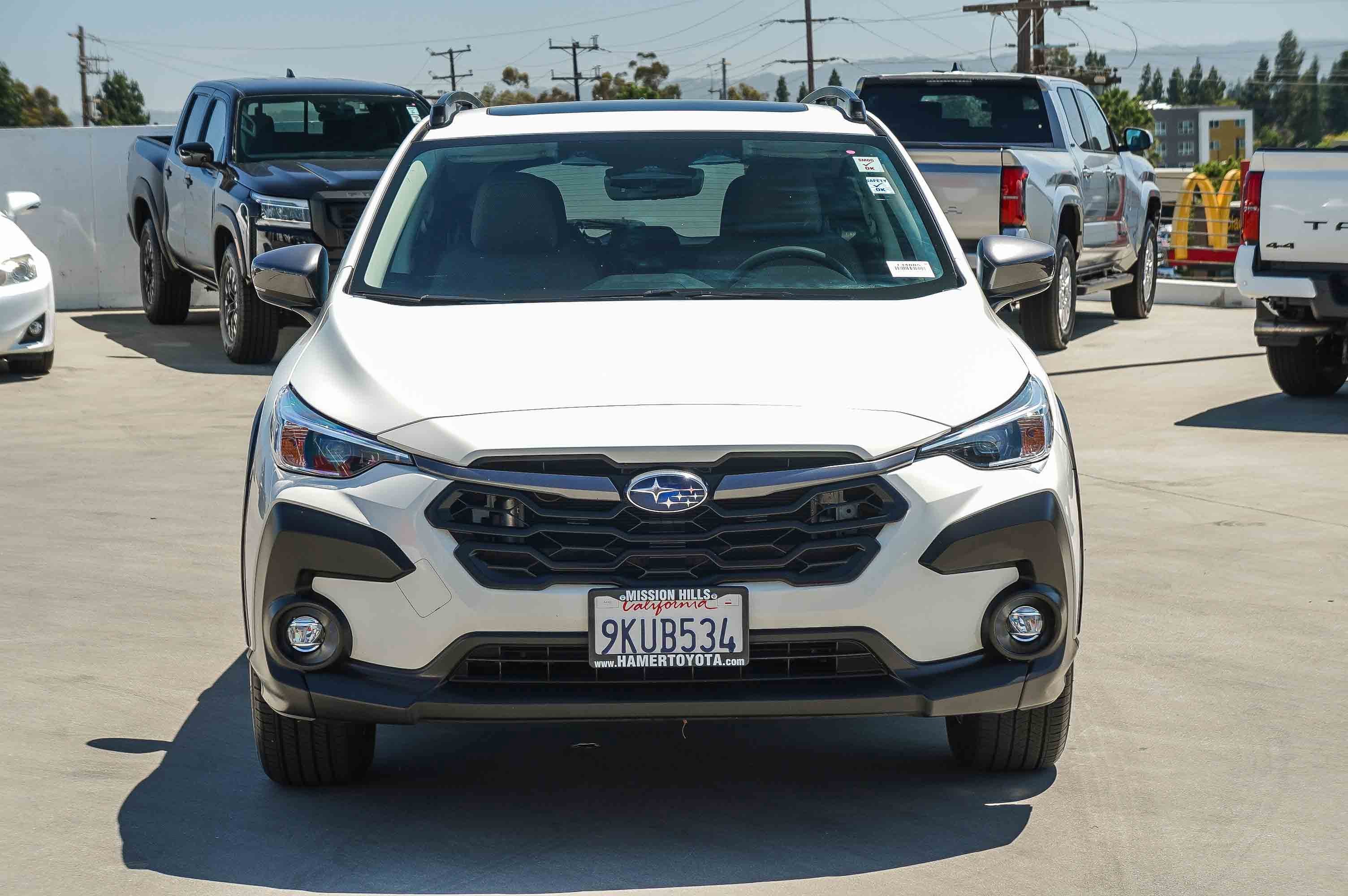 Used 2024 Subaru Crosstrek 2.0i Premium AWD/4WD image 2