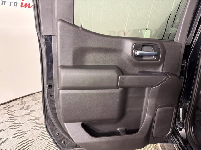 Used 2020 Chevrolet Silverado 1500 Custom w/ Custom Value Package RWD image 31
