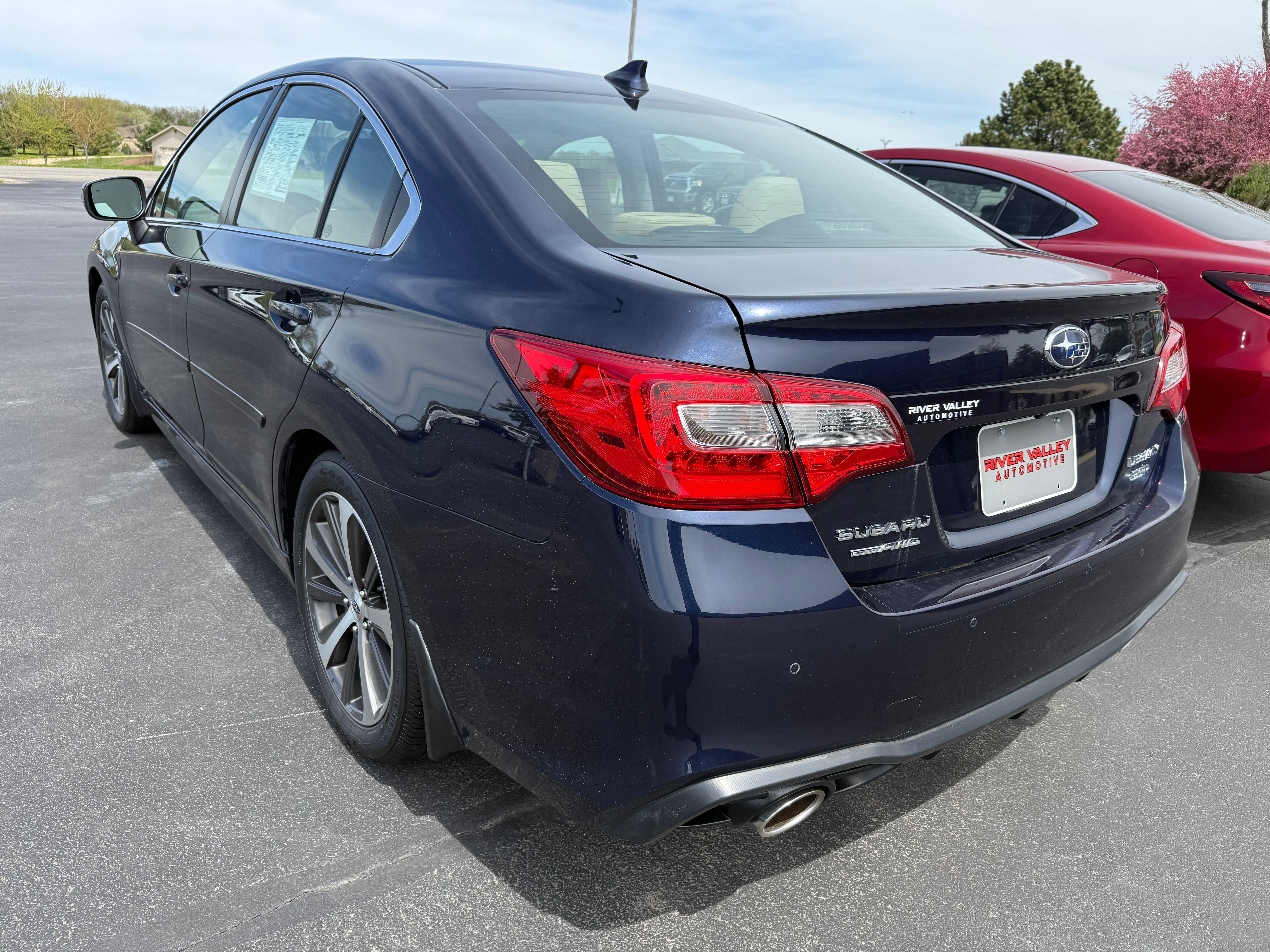 Used 2018 Subaru Legacy 3.6R Limited AWD/4WD image 5